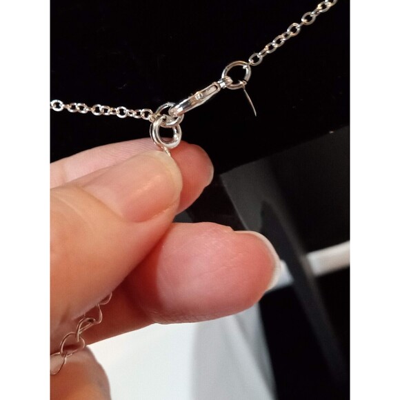 Avon Silvertone Satelite Faceted Acrylic Station Necklace 23" long - Picture 5 of 7